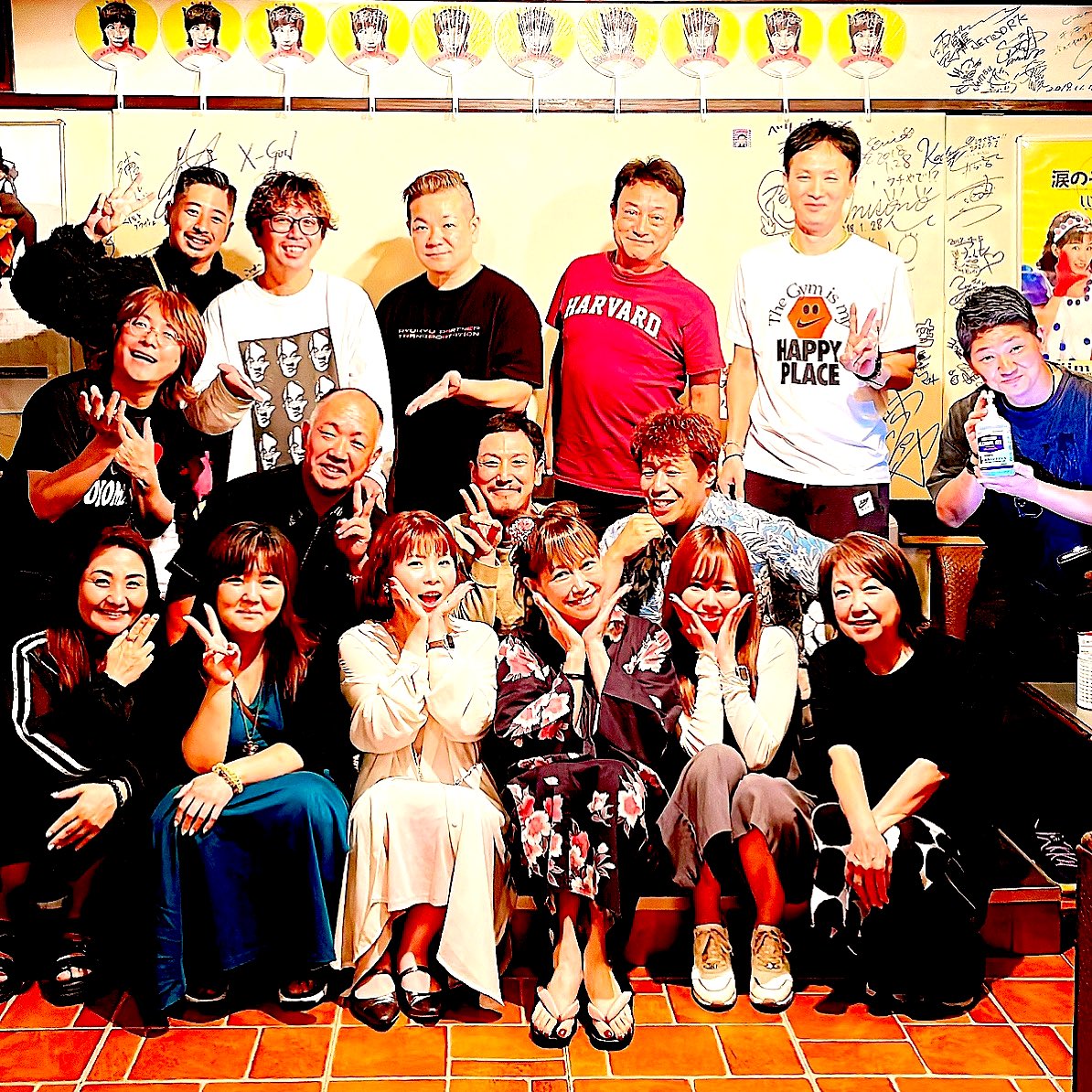 最幸の仲間に囲まれて、シアワセ者です♥️page-visual 最幸の仲間に囲まれて、シアワセ者です♥️ビジュアル