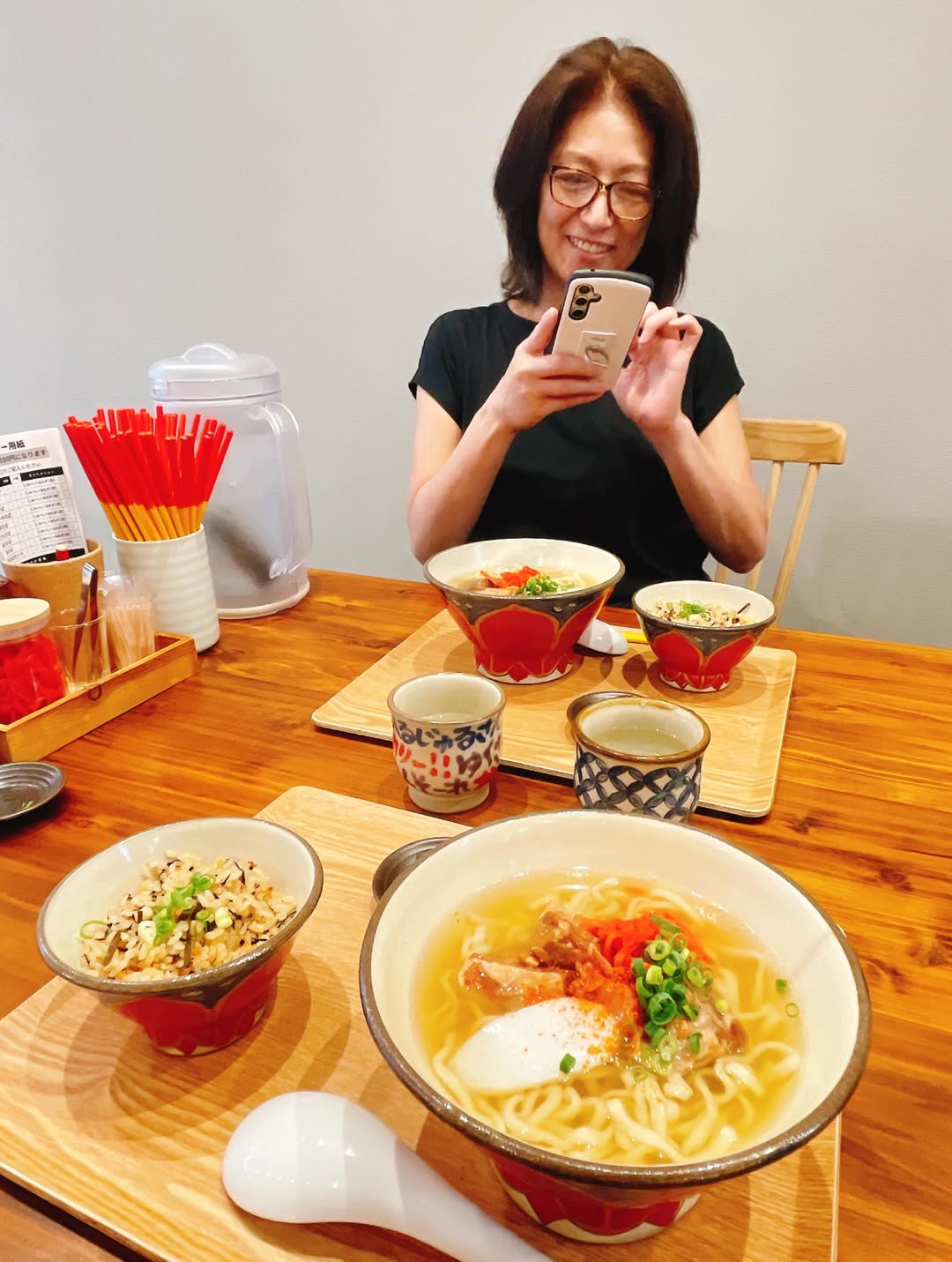 藤森夕子ちゃんと沖縄そば店『タイラ製麺所』さんへ💨page-visual 藤森夕子ちゃんと沖縄そば店『タイラ製麺所』さんへ💨ビジュアル