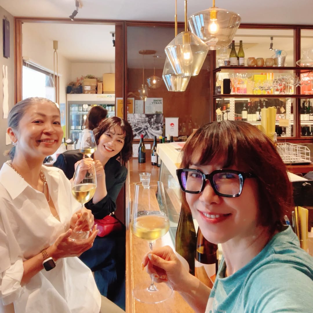 元ミス沖縄のキレイ処の皆さんとハシゴ酒🍻✨page-visual 元ミス沖縄のキレイ処の皆さんとハシゴ酒🍻✨ビジュアル